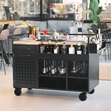 Bar Móvel com Estação de Serviço